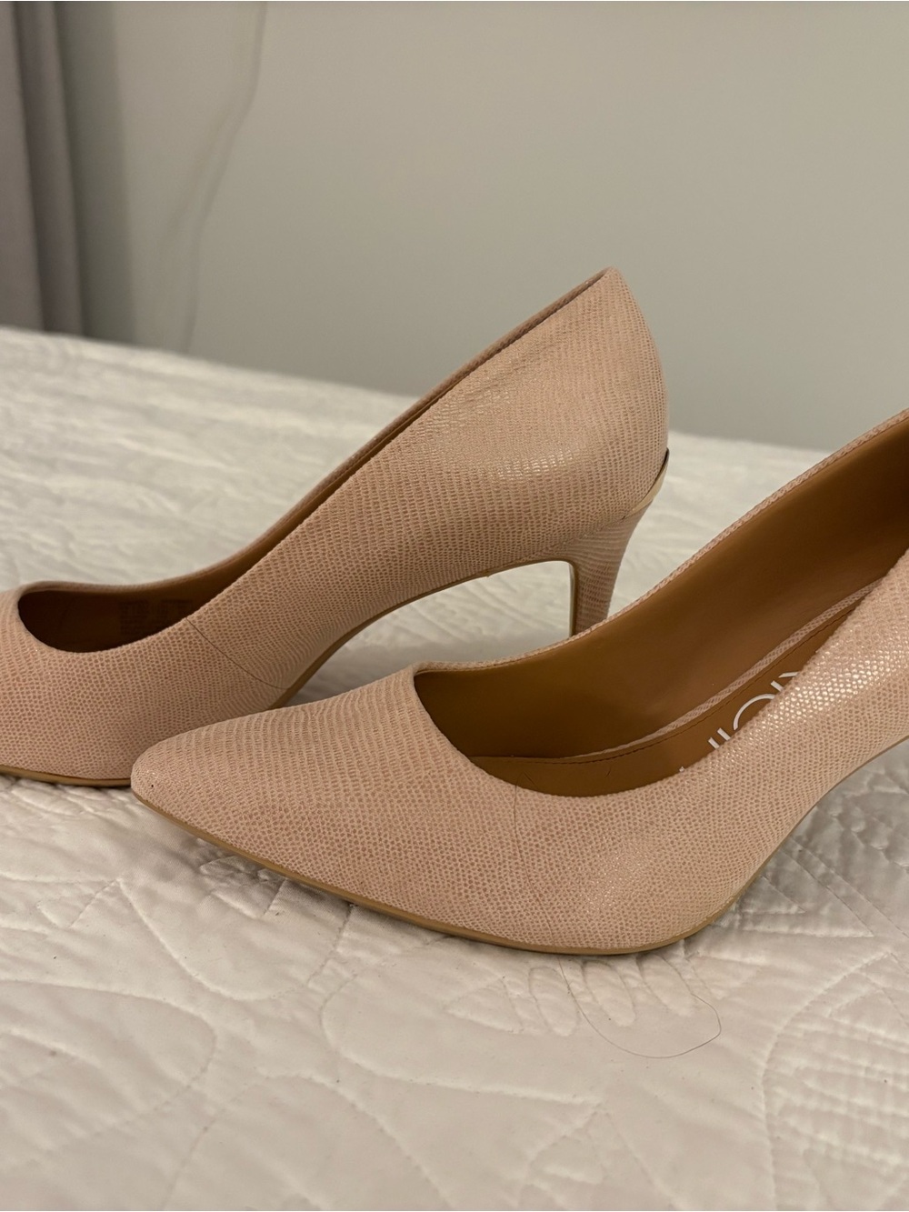 Calvin Klein Gayle Pumps